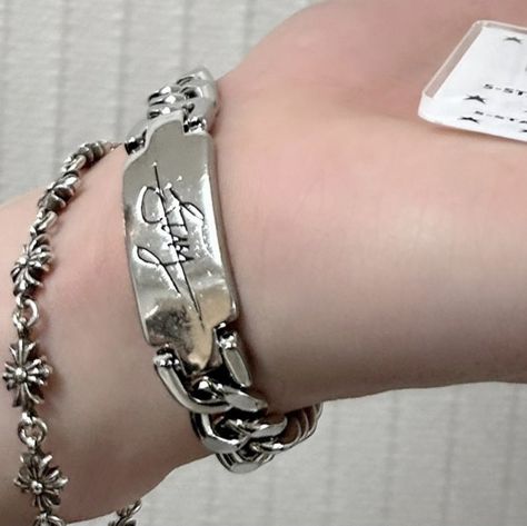 Bangchan stay bracelet Stay Bracelet Skz, Bangchan Bracelet, Stay Bracelet, Bang Chan, Handwriting, Stray Kids, Bangs, Collage, Bracelet