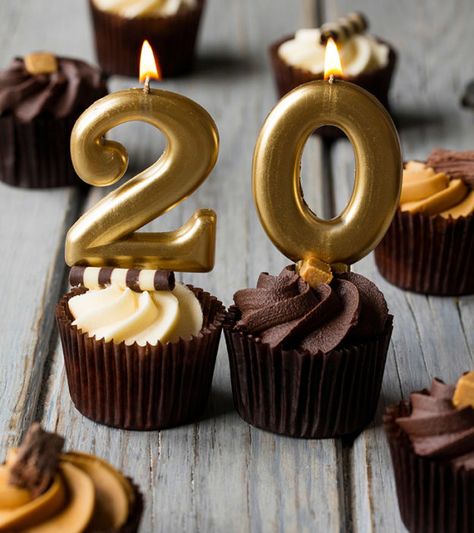 75 Best 20th Anniversary Wishes, Quotes, And Messages Birthday Gifts For Mom Diy, Number Cupcakes, 60th Birthday Wishes, Gifts For Mom Diy, Diy 60th Birthday, Birthday Wishes In Hindi, जन्मदिन की शुभकामनाएं, Marriage Anniversary Quotes, Anniversary Cupcakes