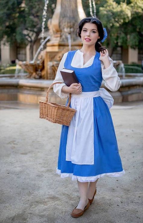 Brazil Clothes, Belle Costume Diy, Disney Princess Adult Costume, Disney Character Cosplay, Disneyland Costumes, Adult Disney Costumes, Belle Halloween, Bella Disney, Dark Costumes