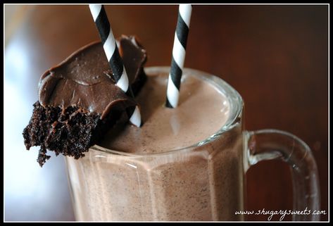 Chocolate Cake Shake Cake Milkshake Recipe, Portillos Chocolate Cake Shake, Cake Shake Recipe, Portillos Chocolate Cake, Chocolate Cake Shake, Cake Milkshake, Cake Shake, Restaurant Copycat Recipes, Restaurant Copycat