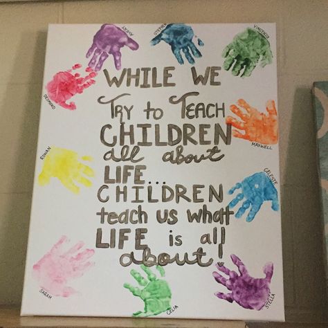 Class Handprint Art, Daycare Canvas Ideas, Infant Canvas Art, Family Day Crafts For Toddlers, Canvas Art For Preschoolers, Class Handprint Projects, Canvas Painting Ideas For Preschoolers, Week Of The Young Child Crafts, Canvas Painting For Toddlers