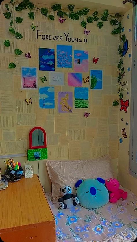 Tiny Room Ideas Bedrooms, Diy Wall Hanging Crafts, Comfortable Bedroom Decor, Birthday Craft, Diy Wall Decor For Bedroom, Colorful Room Decor, Girly Room Decor, Indian Bedroom Decor, Bedroom Decor For Small Rooms