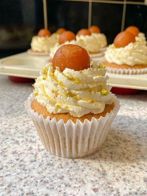 Gulab Jamun Cupcakes | Ash Baber Ras Malai Cupcakes, Gulab Jamun Cupcakes, Gulab Jamun Aesthetic, Eid Appetizers, Indian Cupcakes, Diwali Cupcakes, Gulab Jamun Cake Recipe, Ash Baber, Gulab Jamun Cake