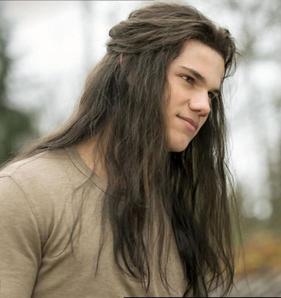 Pin by Twilight Saga on Jacob Black | Long hair styles, Boys long  hairstyles, Taylor lautner long hair