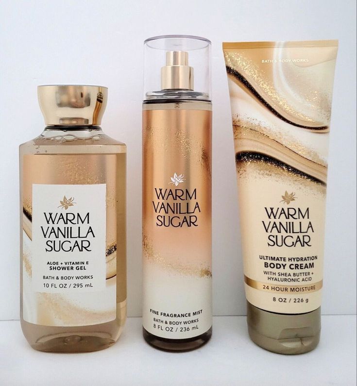 The most delicious dreamy holiday scent to get into the festive spirit Warm Vanilla Sugar, Bath & Body Works, Bath N Body Works, Body Creams, Bath And Body Works Perfume, Body Lotion Cream, Shower Skin Care, Body Smells, Sugar Body