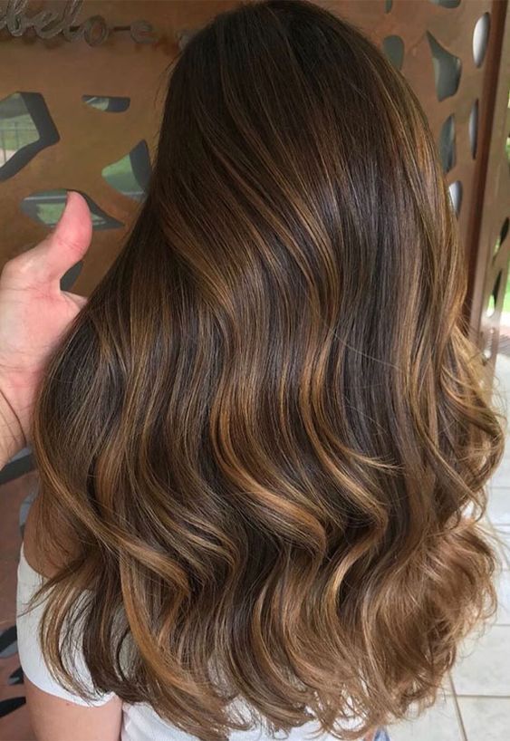 Brunette Hair Color With Highlights, Wave Hairstyle, Wavy Hairstyle, Hot Hair Colors, Brunette Hair With Highlights, Brunette Balayage Hair, Hair Color Light Brown, Long Hair Color, Beautiful Hair Color