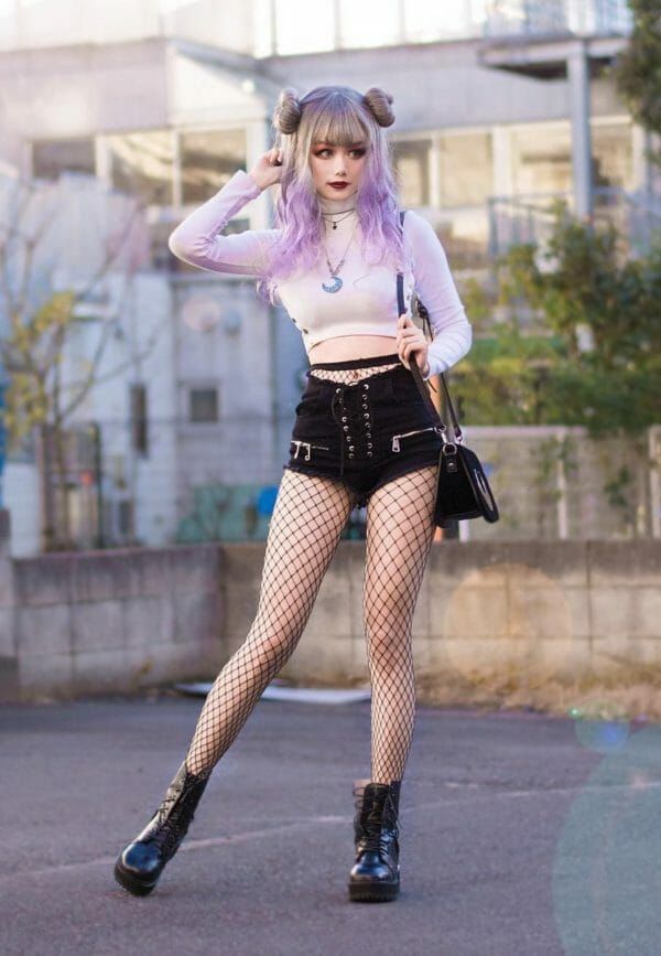 What Is The Pastel Goth Aesthetic Style | Pastel goth fashion, Pastel goth  outfits, Goth outfits