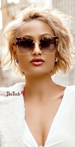 Blonde 2024, Micah Gianneli, Short Shag Hairstyles, Shag Hairstyles, Magic Hair, Red Wigs, Wearing Sunglasses, Bob Haircuts For Women, Trendy Fall Outfits