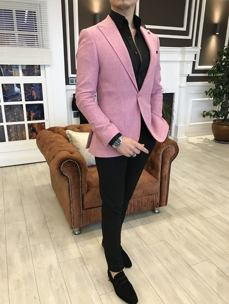 Pink Blazer Men, Blazer Outfits For Men, Pink Suit Men, Pink Blazer Outfit, Suit Length, Stylish Mens Suits, Blazer Outfits Men, To Start A Conversation, Dress Suits For Men