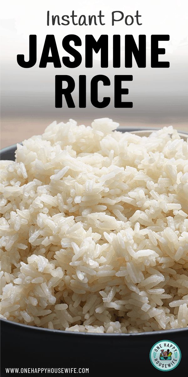 white rice in a bowl with the words instant pot jasmine rice