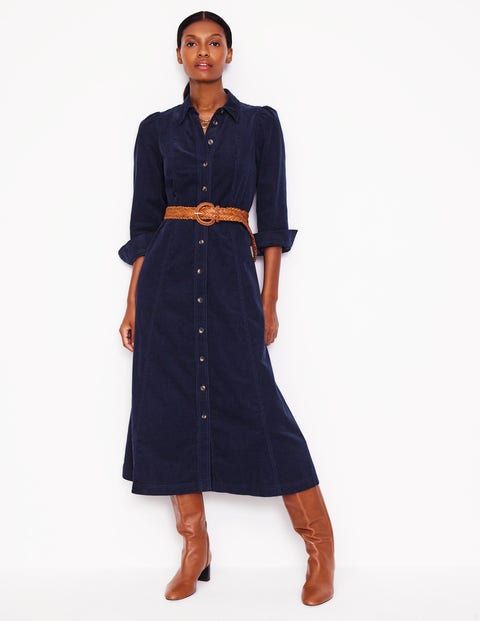 Cord Dress Outfit, Shirt Dress Outfit Ideas, Corduroy Dress Outfit, Shirtdress Outfit, Shirt Dress Fall, Cord Dress, Shirt Dress Outfit, Tunic Leggings, Fall Dress Outfit