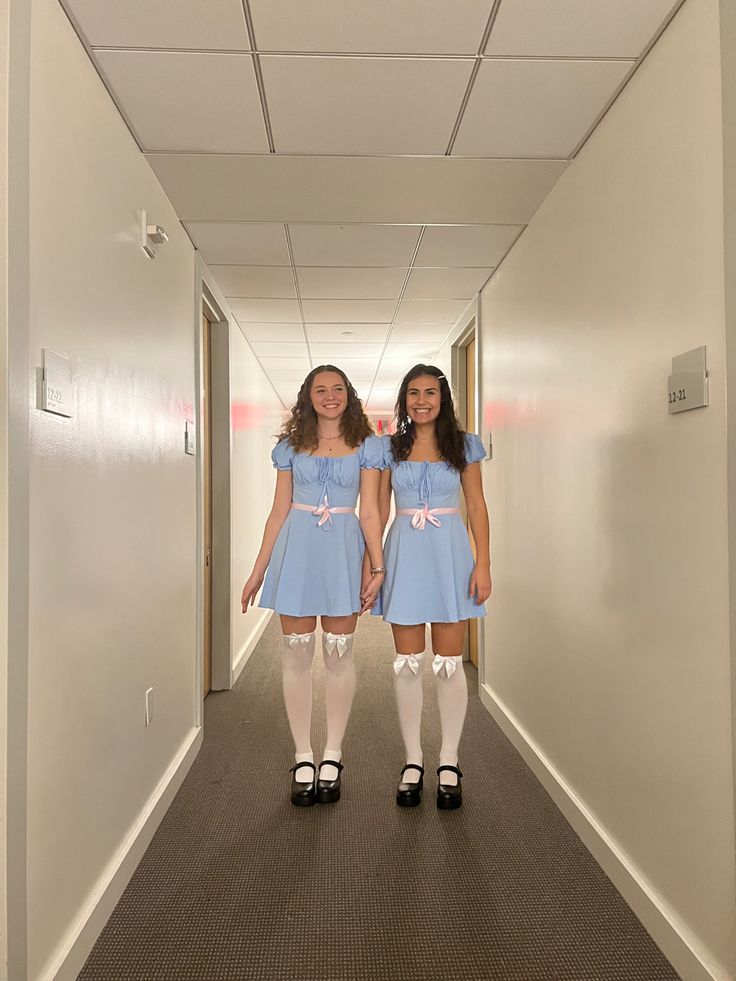 Halloween 2023 Costumes Duo, Cece And Jess Halloween Costume, Halloween Twin Costumes Friends, Creepy Twins Halloween Costumes, The Twins From The Shining, Duo Halloween Costumes Duo, Twin Duo Costumes, The Shining Costume Twins, Bestie Custom Ideas