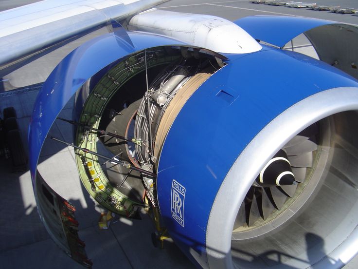 the engine of an airplane is shown from above