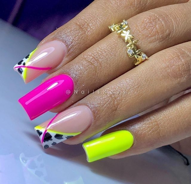 Nails Design Ideas Pink, Bright Nails Short, Funky Summer Nail Art, Neon Gel Nail Designs, Sassy Nails Designs, Nails Verano, Vibrant Nail Designs, Bright Nail Art, Fancy Nail Art