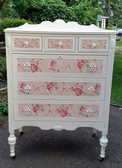 an old dresser with flowers painted on it and the words, what do you think about this? yay or nay?