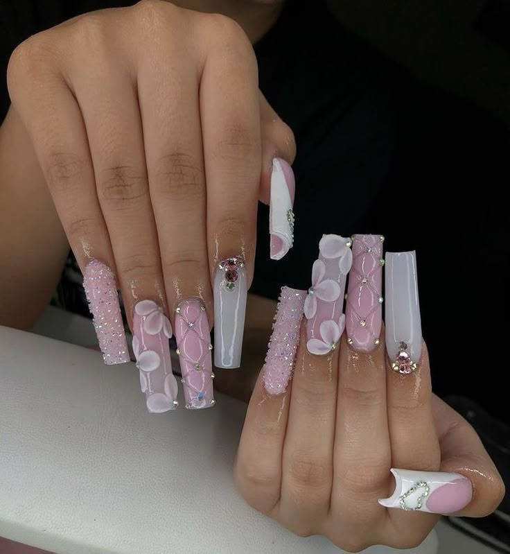 Long Pink Acrylic Nails With Rhinestones, Long Pink Nails With Rhinestones, Pink Quinceanera Nails, Pink Bling Nails Rhinestones, Acrylic Nails 3d, Quinceanera Nails, Gold Acrylic Nails, Art Designs Ideas, Ombre Acrylic Nails