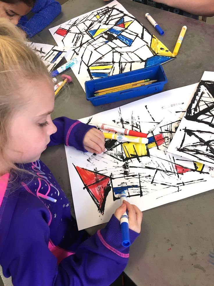 1st Grade Art, Mondrian Art, First Grade Art, Kindergarten Art Lessons, Kindergarten Art Projects, Classroom Art Projects, Art Curriculum, Elementary Art Projects, Kindergarten Art