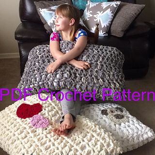 Looking for a quick and satisfying crochet project? Our “Super Bulky Crochet Floor Pouf” pattern is just what you need! Using only three strands of super bulky Bernat Blanket yarn and a 25mm crochet hook, you can create a cozy and stylish pouf in just a few hours. Meditation Pillow Pattern, Giant Floor Cushions, Bernat Blanket, Crochet Pillow Cover, Meditation Pillow, Bernat Blanket Yarn, Crochet Pillows, Box Store, Crochet Cushions