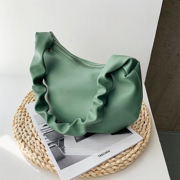 Ruched shoulder bag in green. Summer Handbags, Prada Shoulder Bag, Straw Tote Bag, Silver Logo, Straw Tote, Saint Laurent Bag, Leather Bucket Bag, Bags Fashion, Canvas Shoulder Bag