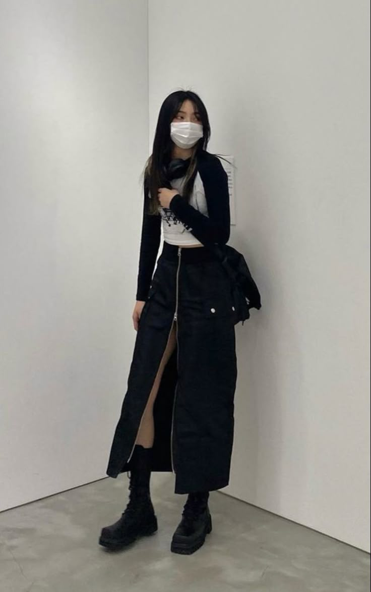 Modest Acubi, Street Wear Korean, Korean Outfits Ideas, Aesthetics Outfits, Korean Street Wear, Grunge Aesthetics, Acubi Fashion, Aesthetic Outfit Ideas, Asian Street Style