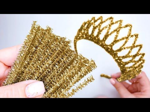 Diy Royal Crown, Homemade Crowns Diy, Diy New Years Headband, Crown Making Ideas, Diy Crown Queen, How To Make A Crown, Diy Tiaras And Crowns, Homemade Crown, How To Make Tiara