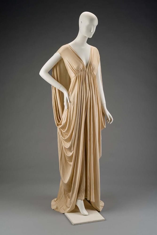 Jersey Evening Dress, Fall Over, Vintage Couture, Gold Silk, 1970s Fashion, Pale Gold, Historical Dresses, Draped Dress, Fantasy Fashion