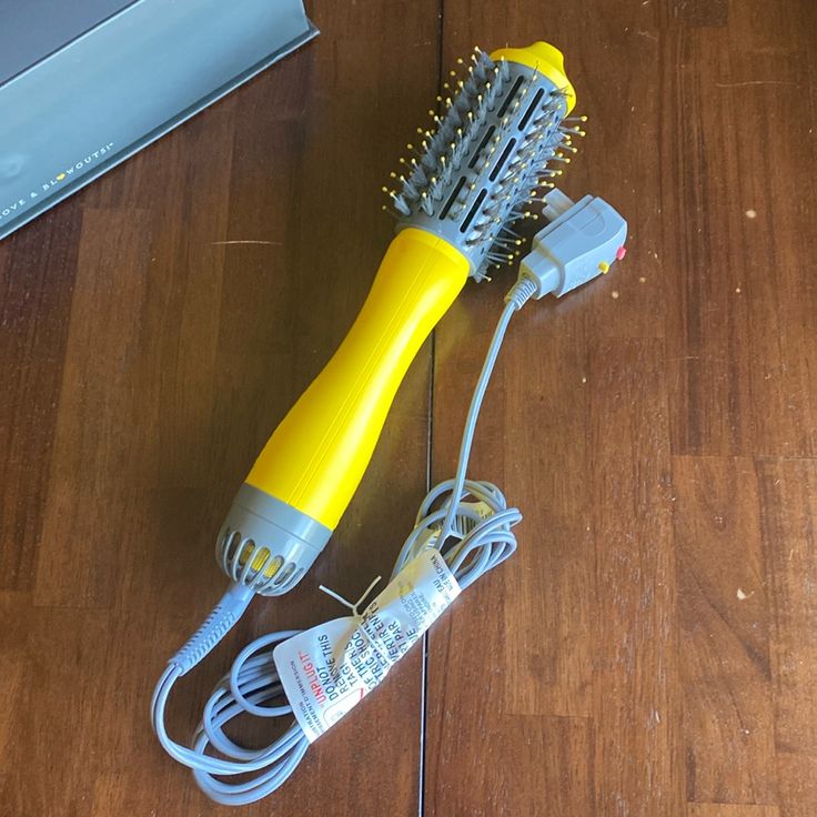 Drybar The Single Shot Round Blow-Dryer Brush (Round 2.25” Barrel) In Original Box With Instructions Drybar Brush, Blow Dryer Round Brush, Drybar The Single Shot Blow-dryer Brush, Dryer Brush, Blow Dry Brush, Blow Dryer, Gray Yellow, Hair Tools, Womens Hairstyles