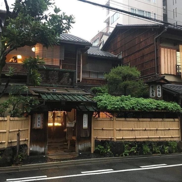 Japanese Town Aesthetic, Lofi Pictures, Minimal Tone, Japan Town, Japan Countryside, Japanese Countryside, Houses In Japan, Japanese Town, Japanese Style House