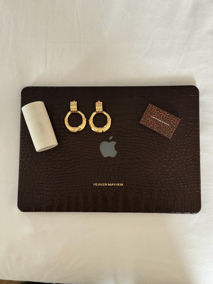 ROSI CASE – Heaven Mayhem Luxury Cognac Cases, Leather Laptop Case, Brooch Necklace, Laptop Cases, Leather Laptop, Macbook Case, Match Making, Laptop Case, Watch Necklace