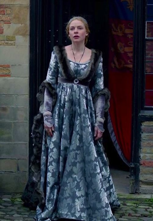 Elizabeth Woodville, The White Queen, Burgundy Gown, The White Princess, Period Dress, Rebecca Ferguson, White Princess, Medieval Dress, Medieval Clothing