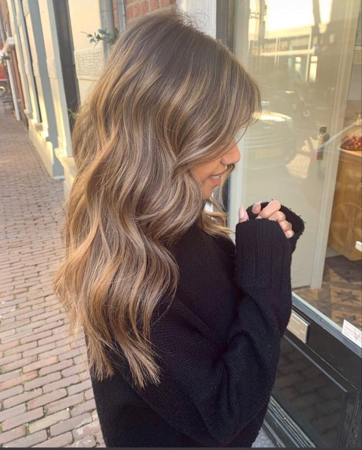 Light Brunette Hair, Summer Blonde Hair, Highlighted Hair, Brown Hair Looks, Aesthetic Yellow, Brown Hair Inspo, Bronde Hair, Brunette Hair With Highlights, Dirty Blonde Hair