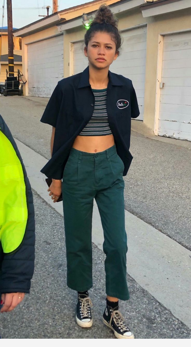 ruephoric - rue from euphoria inspo - Album on Imgur Euphoria Outfits, Mode Zendaya, Skater Girl Outfits Grunge, Estilo Zendaya, Euphoria Clothing, Euphoria Party, Euphoria Fashion, Zendaya Outfits, Zendaya Style