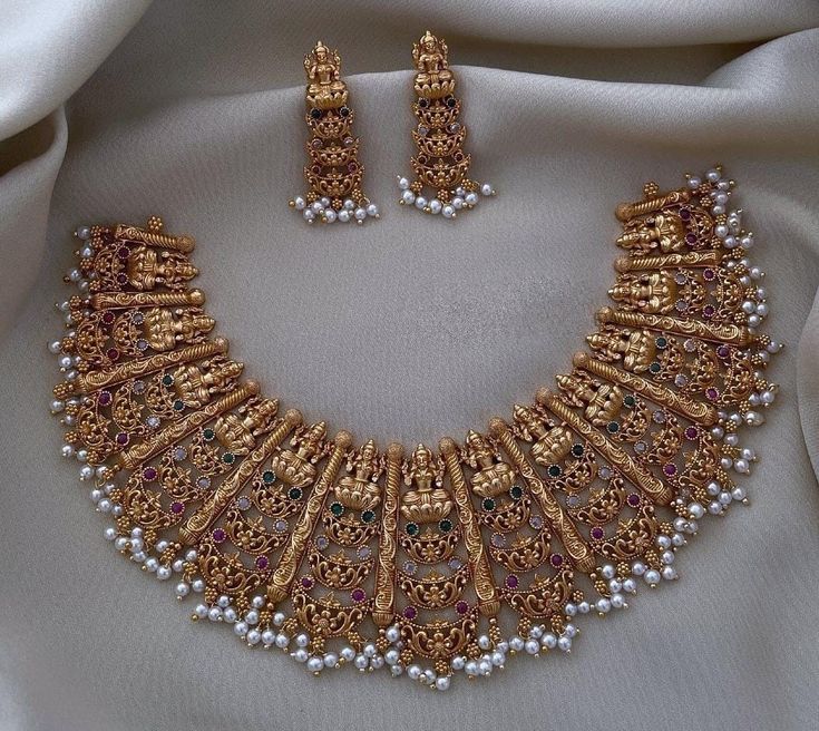 One Gram Gold Jewellery, Unique Gold Jewelry, Bridal Jewelry Sets Brides, Wedding Jewelry Sets Bridal Jewellery, Unique Gold Jewelry Designs, Gold Jewelry Designs, Neck Pieces Jewelry, Choker Necklace Designs, New Gold Jewellery Designs