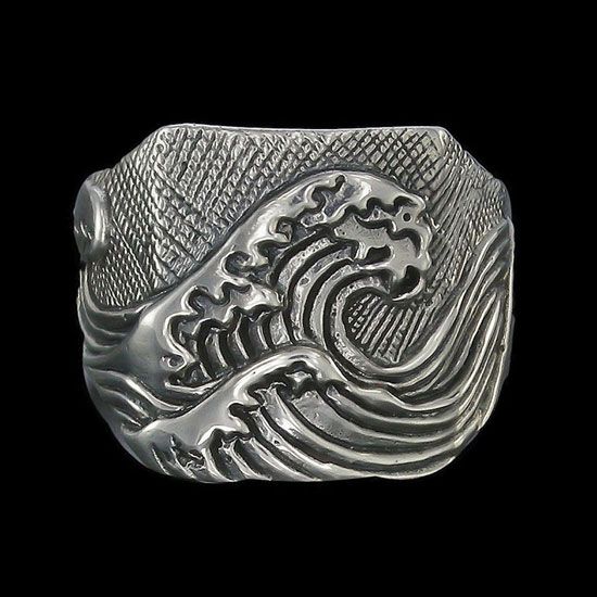 wave ring Waves Ring, Jewellery Trends, Mens Jewellery, Metal Clay Jewelry, Wave Ring, Jewels Rings, Ring Shapes, Mens Bow Ties, Silver Art