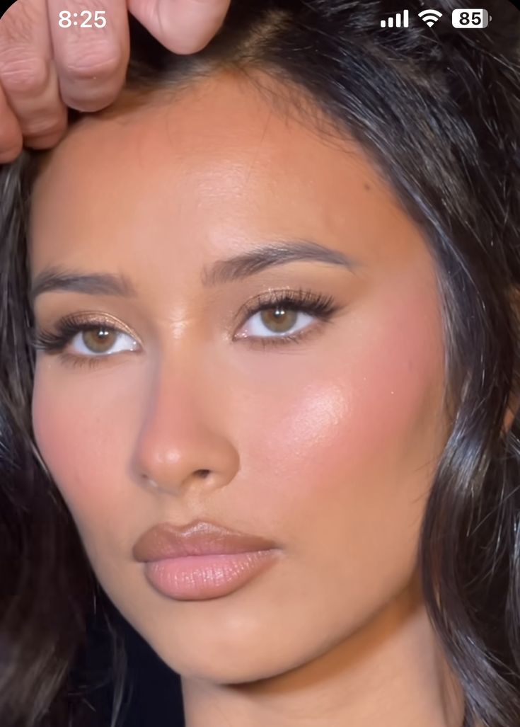 90s Soft Glam Makeup, Natural Bridal Makeup For Brown Eyes, Pink Undertone Skin, Light Glam, Natural Glam Makeup, Makeup Books, Formal Makeup, Ethereal Makeup, Makeup Eye Looks