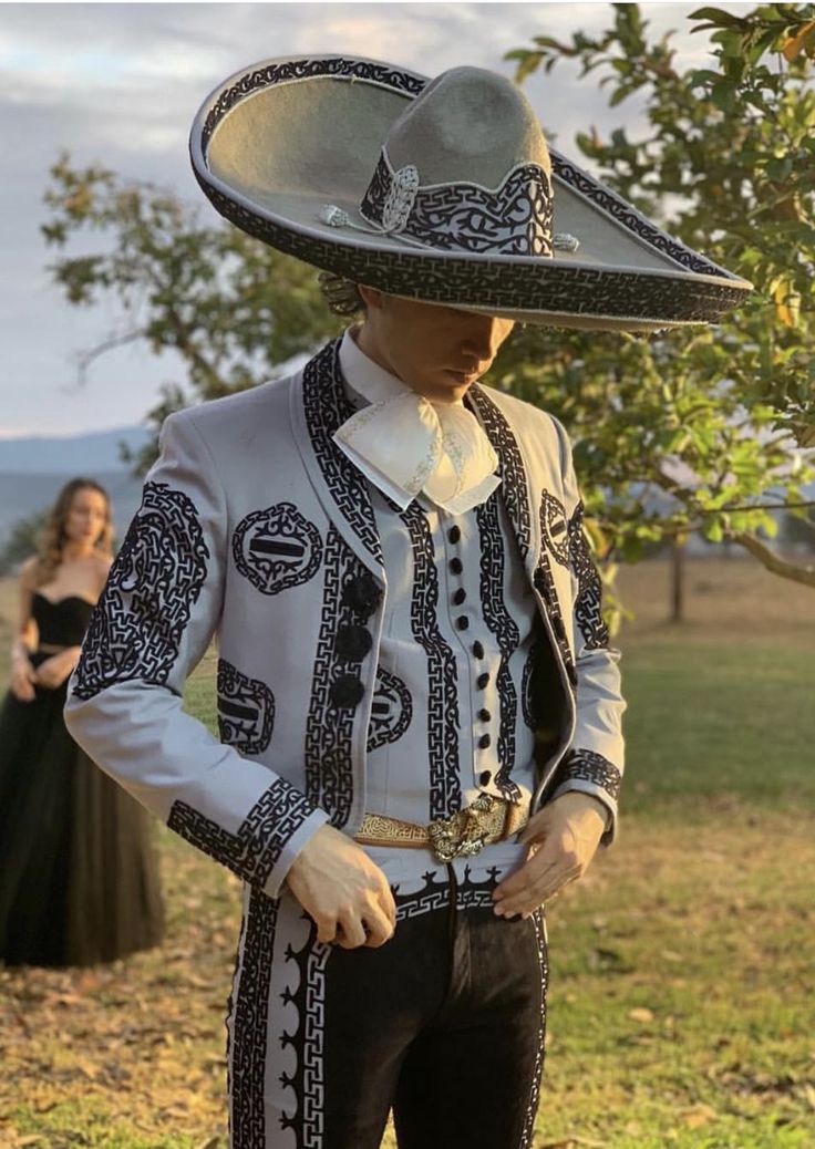 Mexican Attire For Men, Mexican Formal Outfit Men, Mariachi Suit Wedding, Mariachi Wedding Suit, Mariachi Outfit Men, Mexican Mens Fashion, Mexican Groom Attire, Mexican Clothes For Men, Charro Outfit For Men