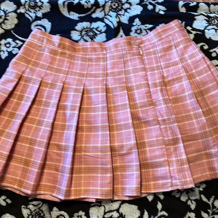 Pink Plaid Pleated Skirt, New Never Worn Plaid Pink Skirt, Green Velvet Skirt, Tiered Mini Skirt, Plaid Pleated Skirt, Wrap Mini Skirt, Suede Mini Skirt, Floral Mini Skirt, Velvet Skirt, Pink Skirt