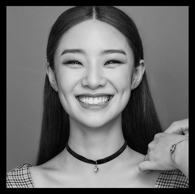 Soft Pink Makeup, Uni Makeup, Perfect Smile Teeth, V34 Colour Corrector, Soft Makeup Look, Stephanie Lee, Teeth Drawing, Colour Corrector, Smile Drawing