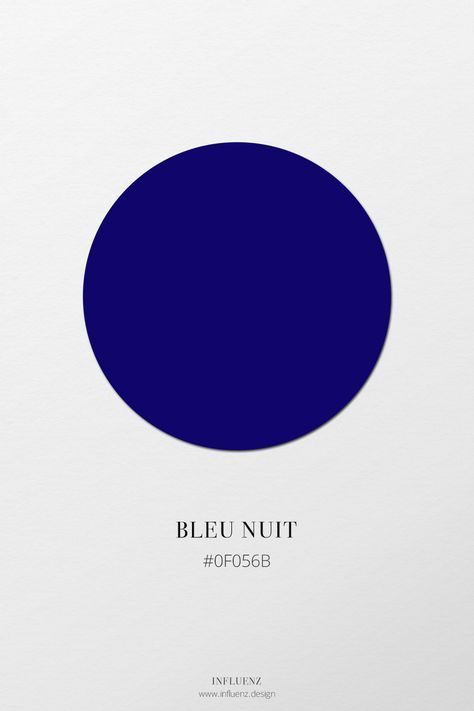 a blue circle with the words bleu nuit on it