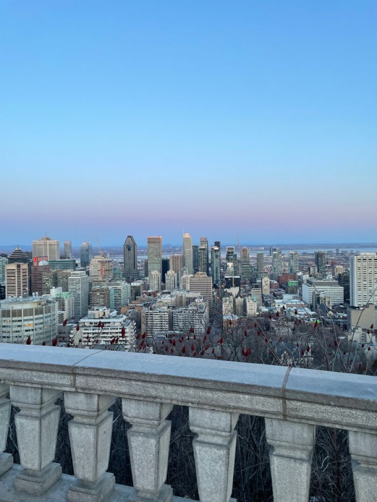 Canada | Montreal | Quebec | things to do | Mount Royal Park | city view | sunset | blue haze | gorgeous city | aesthetic | beautiful | Aesthetic Canada, Montreal Quebec Canada, Canada Montreal, Canada Quebec, Quebec Aesthetic, Montreal Fall, Canada Cities, Calgary Aesthetic, Montreal Astethic