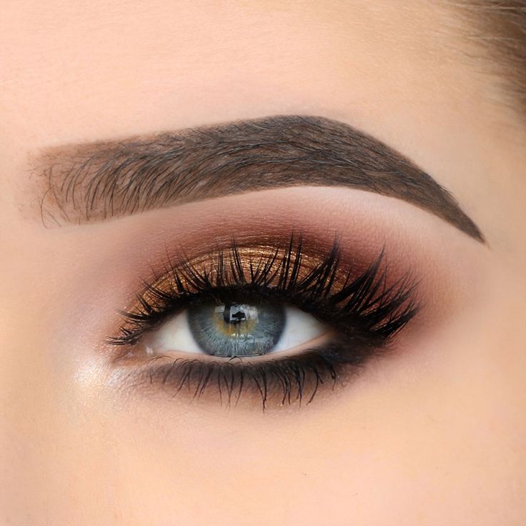 These subtle and gorgeous lashes are dedicated to those with small eyes. Elegant collection No. 34  @xwiesx #nollalashes Trucco Smokey Eye, Wedding Makeup Blue, Makijaż Smokey Eye, Ash Brown, Dipbrow, Natural Eye Makeup, Blue Makeup, Makeup Goals, Blue Eye Makeup