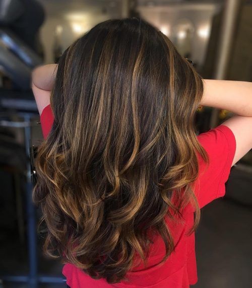 Caramel highlights on dark hair Caramel Streaks, Caramel Highlights On Dark Hair, Hair With Highlights And Lowlights, Highlights On Dark Hair, Chocolate Highlights, Honey Blond, Red Blonde Hair, Blond Balayage, Hairstyle Idea