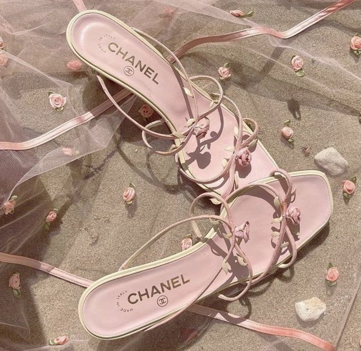 𝓜. on Twitter: "VINTAGE CHANEL HEELS.… " Pretty Heels, Dr Shoes, Funky Shoes, Pink Chanel, Fancy Shoes, Cute Heels, Movie Fashion, Girly Shoes, Shoe Inspo