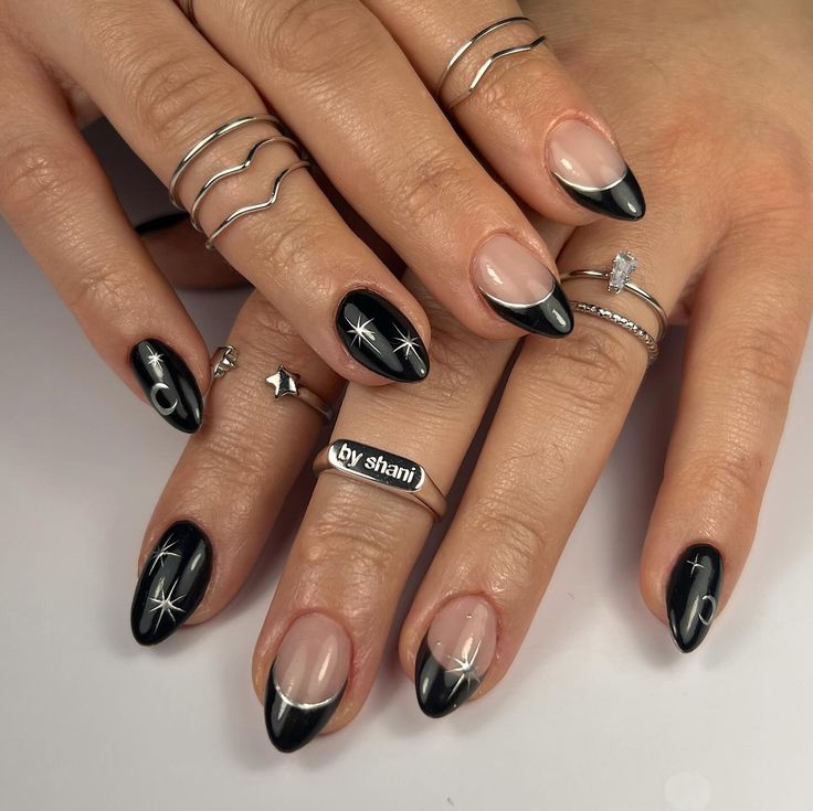 a witchy vibe 🔮🌙💫 gelx nails but make them look natural~ • • • #gelnails #gelx #nails #nailart #witch #witchnails #blacknails #chrome #chromenails #stars #naildesign Gel Nail Chrome Designs, Witchy Vibes Nails, Halloween Nails With Chrome, Minimalist Goth Nails, Halloween Witch Nails Design, Witches Nails, Witchy Black Nails, Nails Edgy Grunge, Nail Designs Witchy