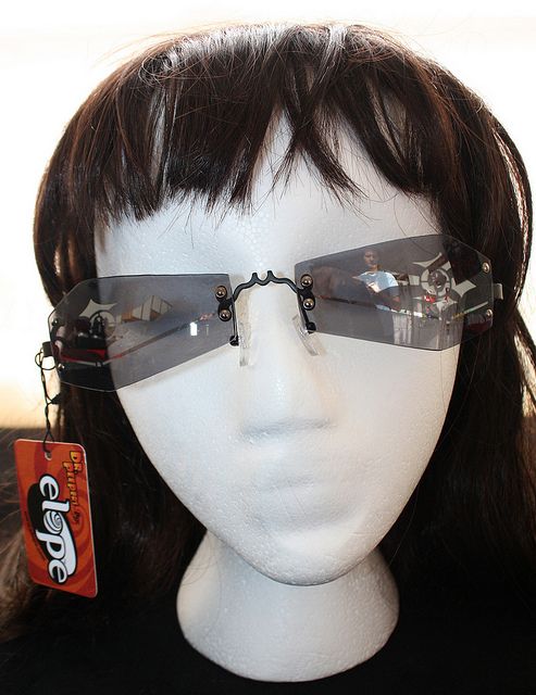 Rimless COFFIN GLASSES VAMPIRE SUNGLASSES ~ Gothic Costume Accessory ~GRAY SMOKE | Flickr - Photo Sharing! Glasses Alternative Style, Alt Glasses, Vampire Sunglasses, Creepy Dungeon, Goth Glasses, Supernatural Hunter, Funky Costume, Gothic Glasses, Crypt Keeper