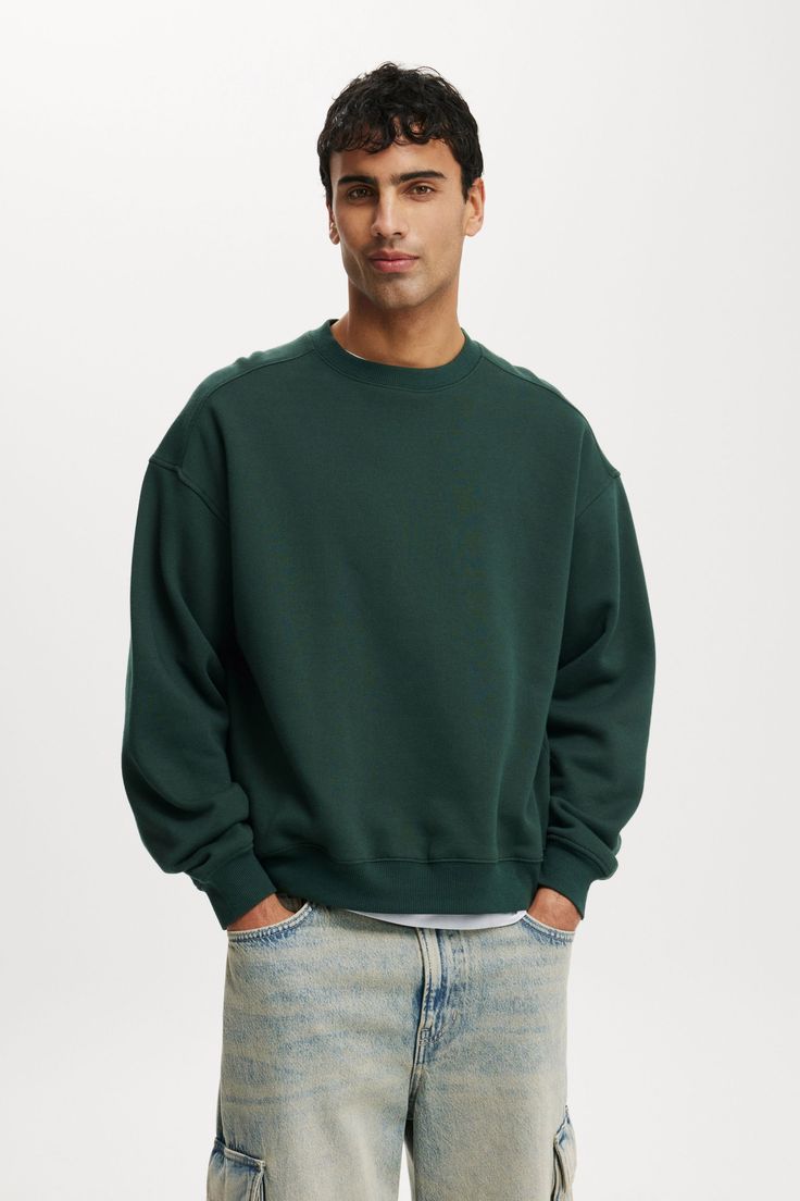 Box Fit Crew FleeceCotton On Men - Box Fit Crew Sweater - Pine Needle GreenCotton On | Men | Clothing | Sweats & HoodiesCotton On | Men | Clothing | Sweats & HoodiesCotton On | Men | Clothing | Sweats & Hoodies Green Sweatshirt Outfit Men, Green Sweatshirt Outfit, Sweatshirt Outfit Men, Dark Green Sweatshirt, Guy Outfits, Sweater Outfits Men, Guys Fashion, Streetwear Sweater, Haircut Curly