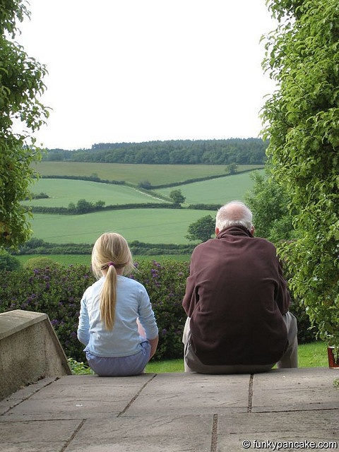 Miss the times like this with my grampa. Grandfather And Granddaughter Aesthetic, Grand Father And Grand Daughter, Grandpa And Granddaughter Pictures, Grandfather Aesthetic, Grandparents Aesthetic, Grandpa And Granddaughter, Grandparents Photography, Grandpa Aesthetic, Like My Father