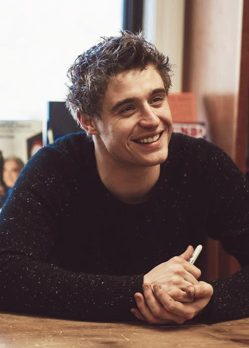 Adrian Ivashkov, Max Iron, Modern Hepburn, Max Irons, Maxon Schreave, Boyfriend Aesthetic, White Queen, British Actors, Boys Boys Boys