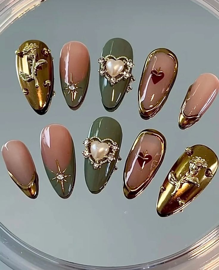 Golden Rose Hand Painted Nail/ Custom Press on Nails/ Hand Made Press on Nails/faux Acrylic Nails/ Gel Nails/press on Nails - Etsy Elegant Nails Gold, Kutek Disney, Custom Press On Nails, Nagel Tips, Pretty Gel Nails, Really Cute Nails, Nail Swag, Fall Nail Art, Golden Rose