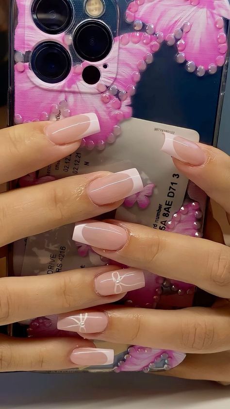 Bow Nail Designs, Teen Nails, Baby Pink Nails, Simple Gel Nails, Girly Acrylic Nails, Summery Nails, French Tip Acrylic Nails, Simple Acrylic Nails, Classy Acrylic Nails